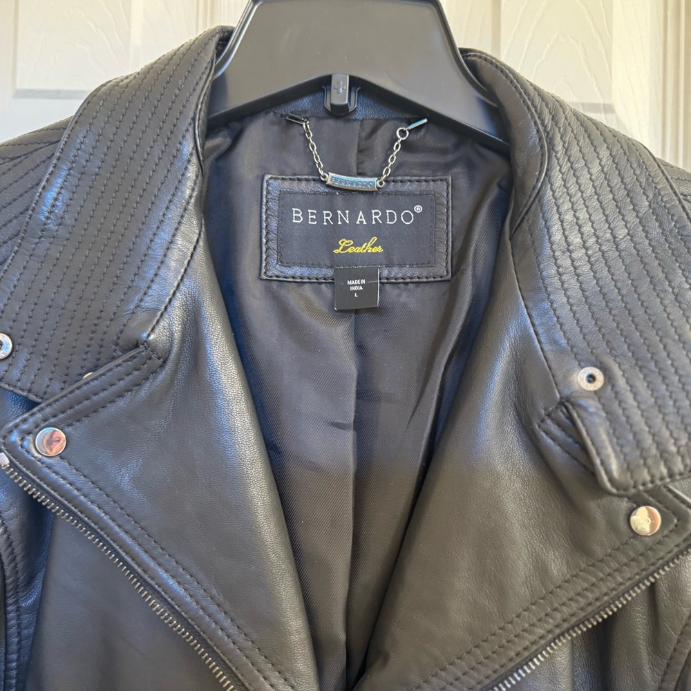 Brand New Women's Black Leather Moto Jacket - Picture 2 of 12